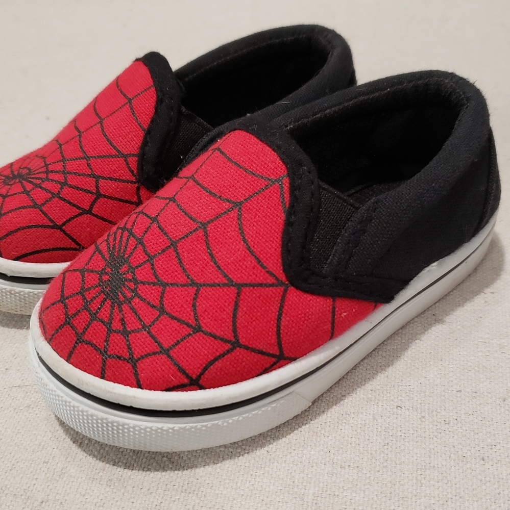 Spider man sneakers. Size 3